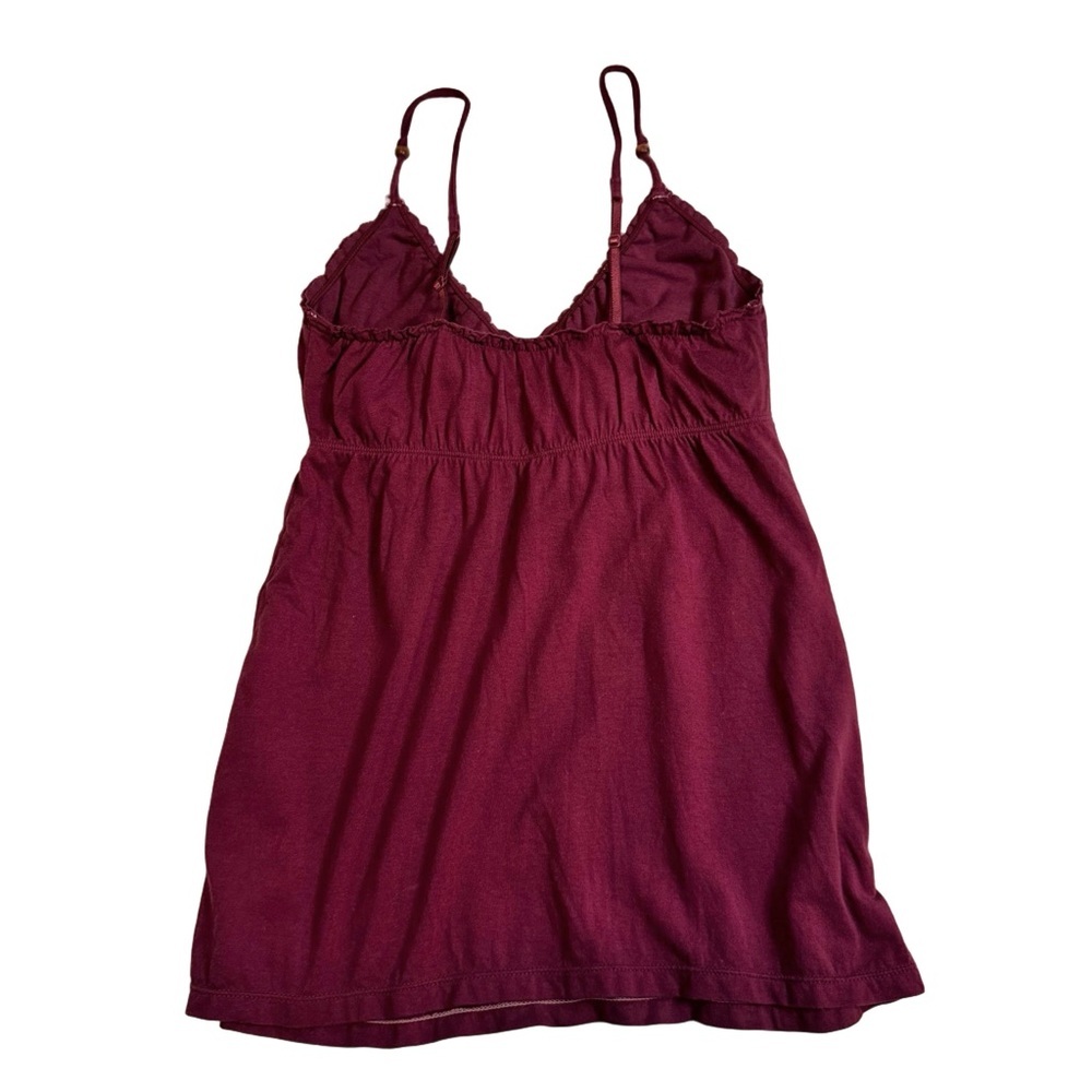 American Eagle Maroon Tank Top Size Medium Built In Shelf Bra Ruffled Neckline - Picture 4 of 11